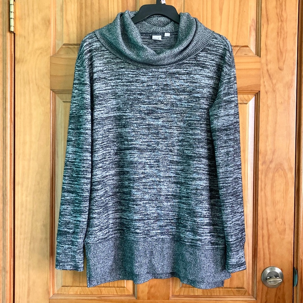 Women’s size small GAP gray cowl neck soft and comfy sweater/sweatshirt